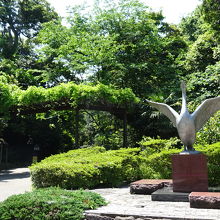 白鳥のモニュメントです