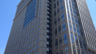 1階に飲食店が多数