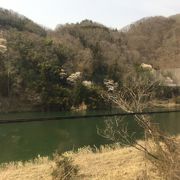 天竜川の水の色も深い緑で天竜川渓谷と言われている天竜川の景色は良かった