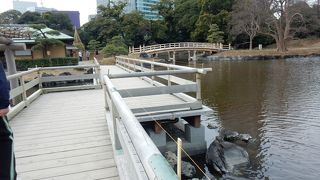 中島の御茶屋に至る橋の１つ