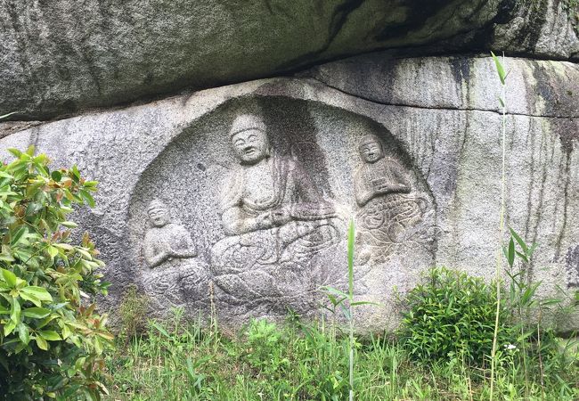 岩船寺から浄瑠璃寺へのルートは下りなので比較的楽に歩けます。