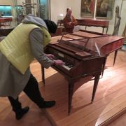 楽器コレクションを見物中に、突然、ベートーヴェンの演奏！