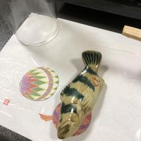 宿特製のクエ箸置き