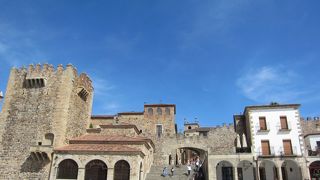 マヨール広場 (カセレス)