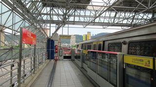台北市内からの列車は、北投駅が終点となる場合もあります。