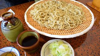 メニューがざるそばだけ。自信があるだけの事はあります！