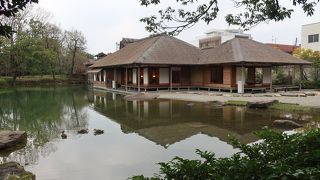 旧福井藩主 松平家の別邸。