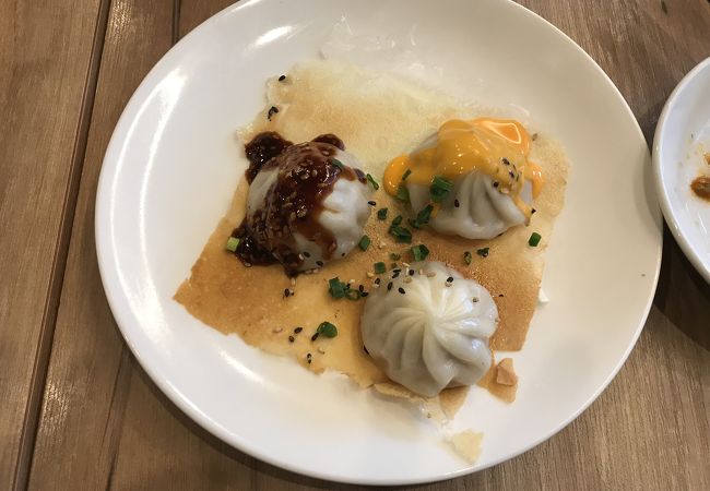 羽根付き小籠包