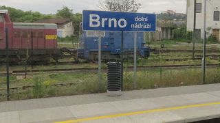 ブルノ本駅は工事中で、かわりに、Brno Dolni Nadrajiに停車。