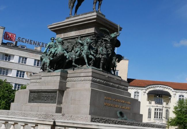 解放記念像 (アレクサンダル2世像) Monument to the Tsar Liberator (Statue of Tsar Alexander II)