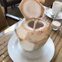 生のココナッツジュース