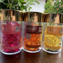 色によって匂いも効能も違います。