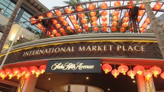 毎夜にフラショウを楽しむことができる