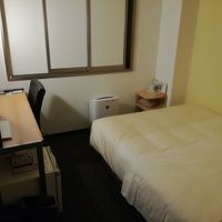 机は広い使いやすい。