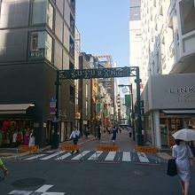 銀座の小道