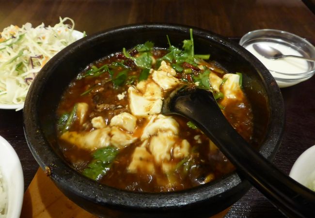 リーズナブルな本格四川の店