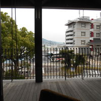 2階パヴェからの眺め、四海楼や港が見えます