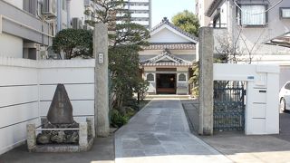 落ち着いた雰囲気のお寺