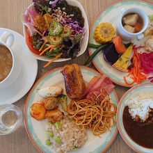 朝食ビュッフェが品数多くてどれも美味しい。