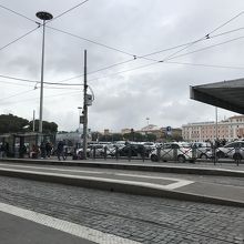 テルミニ駅・左側がバスステーション