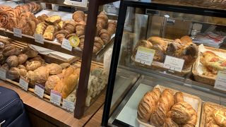 ハード系とクロワッサンが美味しい