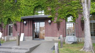 少し郊外です。