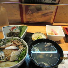 サバづけ丼とシジミ汁