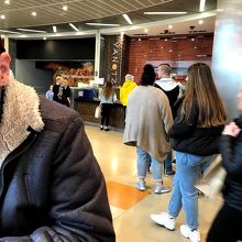 フードコート内