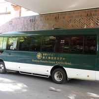 シャトルバスは便利。