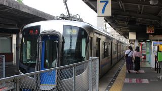 特急電車は快適で、早い