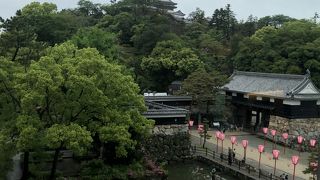 高知城の隣にある綺麗な博物館
