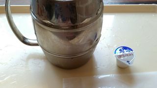 ビジネス街の中のパン屋さん