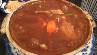 土鍋でグツグツのビーフシチューはご飯に合う！