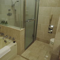 広いバスルーム