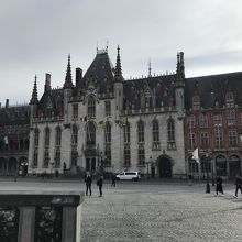 ブルージュ市庁舎