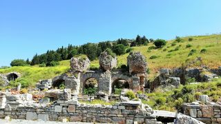 世界遺産　エフェソス遺跡　ヴァリウスの浴場　