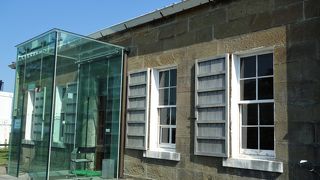 平日はお休みです