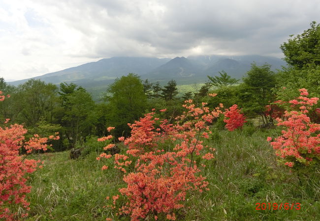 平沢峠展望台の横の岩山です