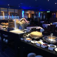 クラブラウンジのバイキング