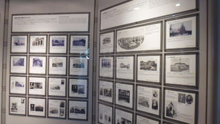 墓地脇の資料館