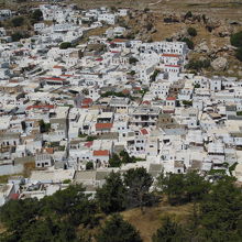 リンドスの白い街並み