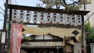 妙法寺から和田帝釈天通りを歩いて行けます