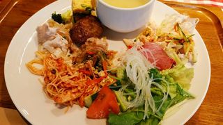 ランチブッフェ