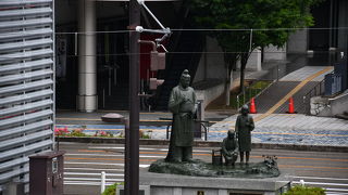 越中の国守であれらた大伴家持公