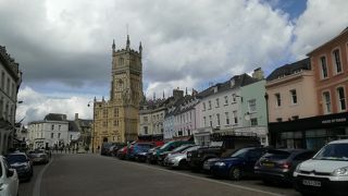 チェルトナムから日帰りに最適な田舎街。ローマ時代＝ブリテン島の拠点の一つ