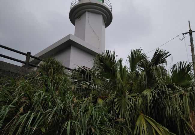 ノンゼ岬・悪石島灯台