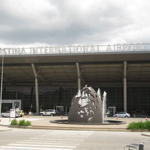 プリシュティナ国際空港 (PRN)