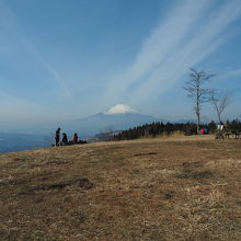 山頂は広々