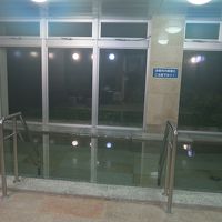 ホテルみゆきビーチの展望風呂…窓から海が見えてます。