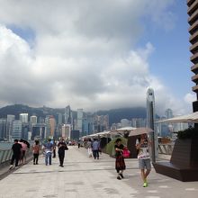 香港らしい散歩道です